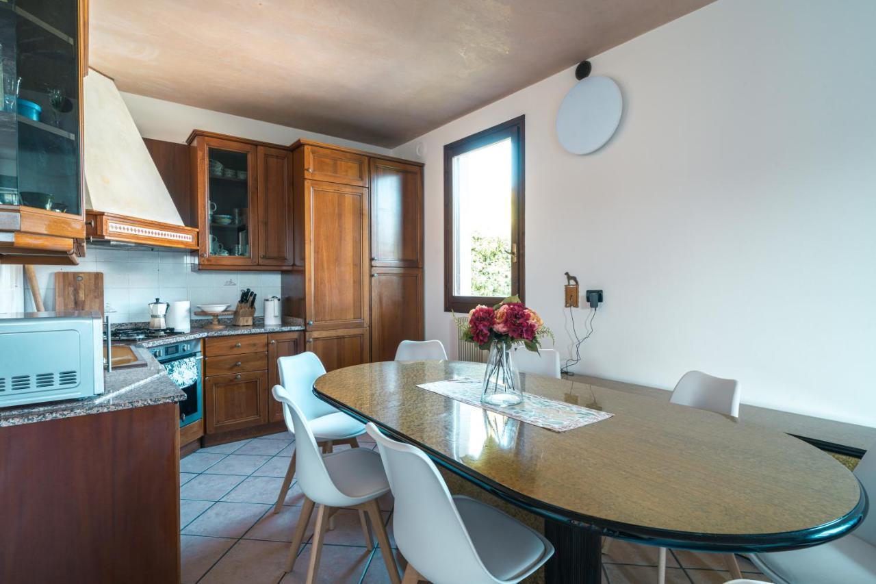 Apartament Te Vojo Ben -Furnished Flat- Santa Maria Di Sala Zewnętrze zdjęcie